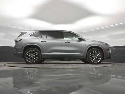 New 2026 Buick Enclave Avenir w/ Super Cruise Package AWD/4WD image 38