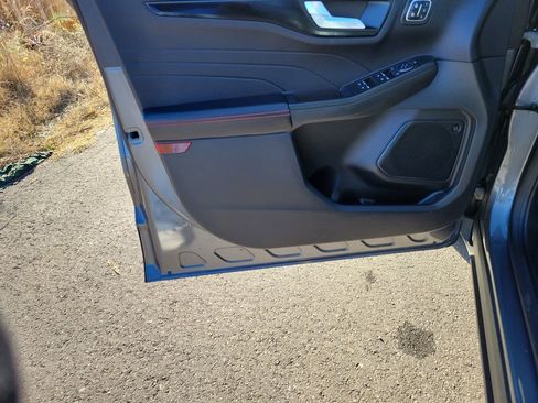 Used 2022 Ford Escape SEL w/ SEL Stealth AWD Package image 24