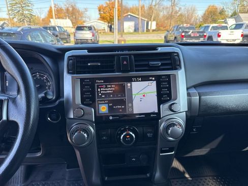 Used 2022 Toyota 4Runner SR5 image 21