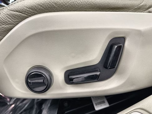 Used 2022 Volvo S60 B5 Momentum w/ Advanced Package image 14