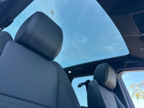 New 2025 Land Rover Discovery Sport Dynamic SE AWD/4WD image 21