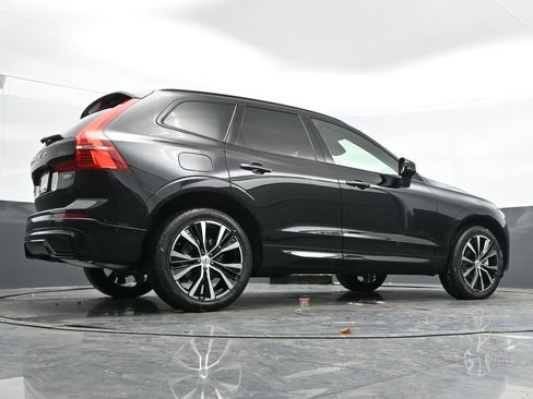 New 2025 Volvo XC60 B5 Plus w/ Protection Package Premier AWD/4WD image 42