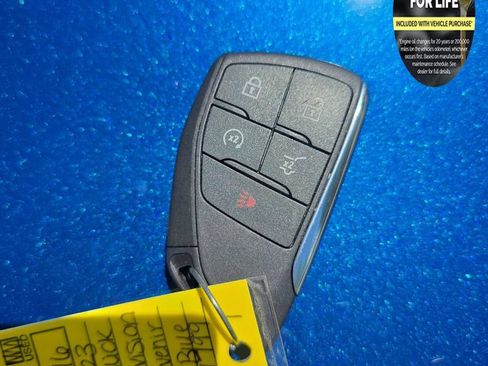 Used 2023 Buick Envision Avenir AWD/4WD image 34