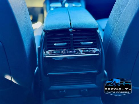 Used 2018 BMW 530e image 27