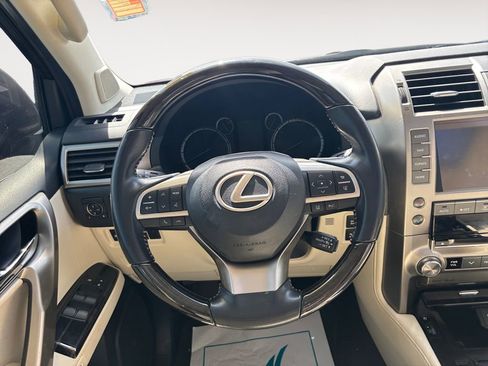 Used 2020 Lexus GX 460 Premium w/ Premium Package AWD/4WD image 18