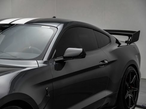 Used 2021 Ford Mustang Shelby GT500 w/ Carbon Fiber Track Pack RWD image 33