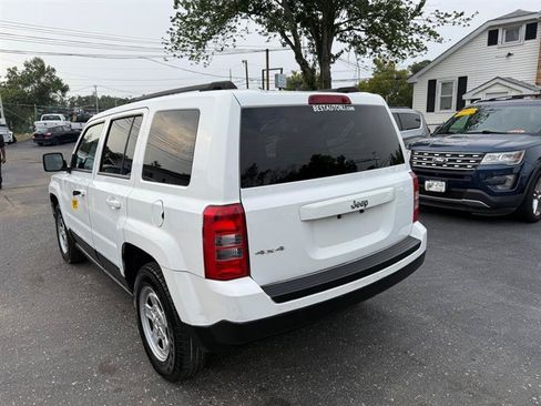 Used 2014 Jeep Patriot Sport w/ Power Value Group AWD/4WD image 3