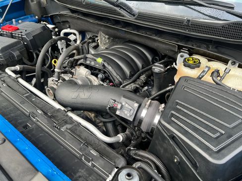 Used 2022 Chevrolet Silverado 1500 ZR2 w/ Technology Package image 7