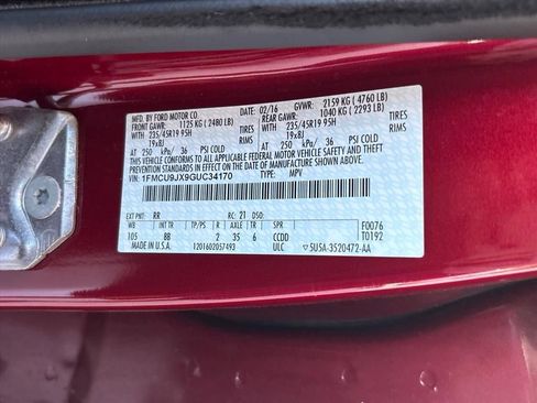 Used 2016 Ford Escape Titanium w/ Equipment Group 301A AWD/4WD image 30