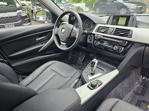 Used 2016 BMW 320i xDrive Sedan AWD/4WD image 10