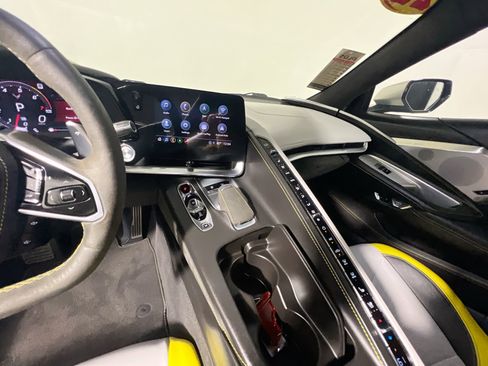 Used 2022 Chevrolet Corvette Stingray Premium Cpe w/ Z51 Performance Package RWD image 25