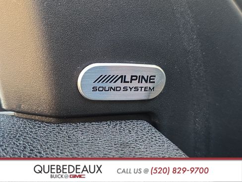 Used 2023 Dodge Charger SXT RWD image 10