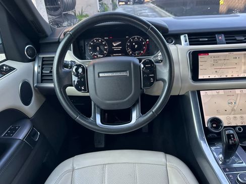 Used 2019 Land Rover Range Rover Sport HSE image 13