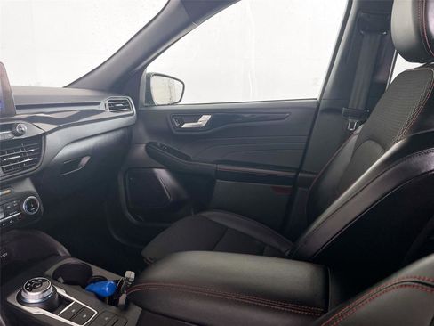 Used 2023 Ford Escape ST-Line image 23