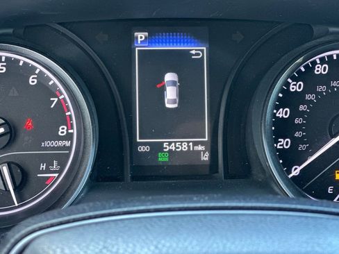 Used 2022 Toyota Camry SE FWD image 22