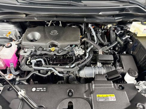Certified 2025 Toyota Sienna Limited FWD image 47