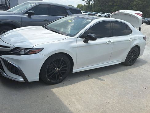Used 2021 Toyota Camry XSE FWD image 2