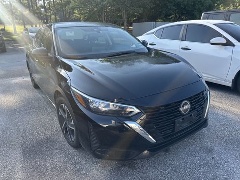 Used 2025 Nissan Sentra SV FWD image 3
