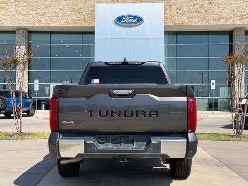 Used 2022 Toyota Tundra Limited AWD/4WD image 9