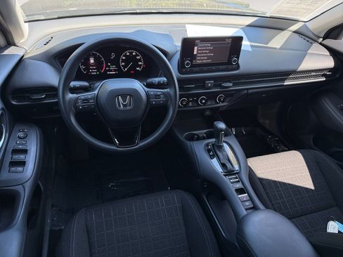 Used 2024 Honda HR-V LX image 15