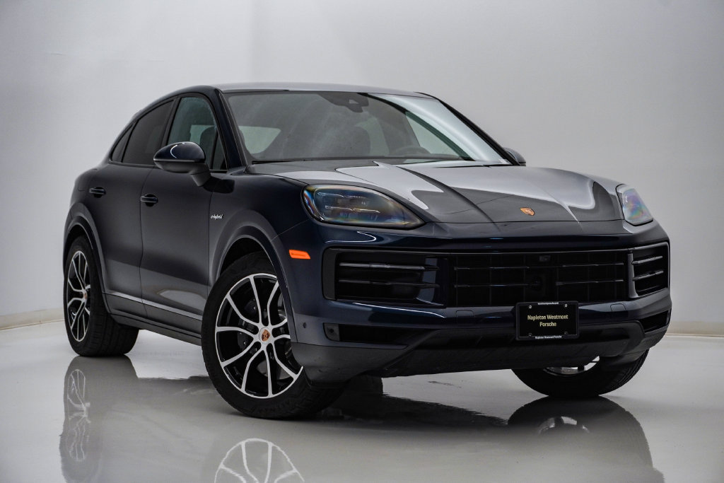 Certified 2026 Porsche Cayenne E-Hybrid Coupe AWD/4WD image 8