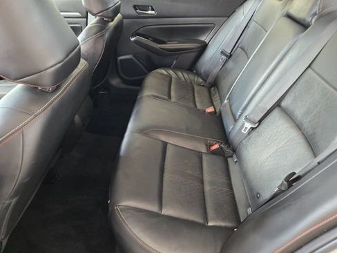 Used 2025 Nissan Altima 2.5 SR w/ SR Premium Package FWD image 32