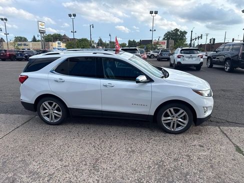 Used 2018 Chevrolet Equinox Premier AWD/4WD image 9