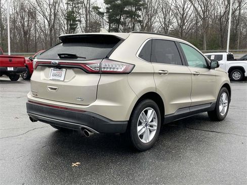 Used 2017 Ford Edge SEL image 5