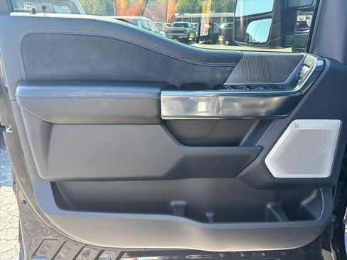 Used 2025 Ford F250 Platinum AWD/4WD image 26