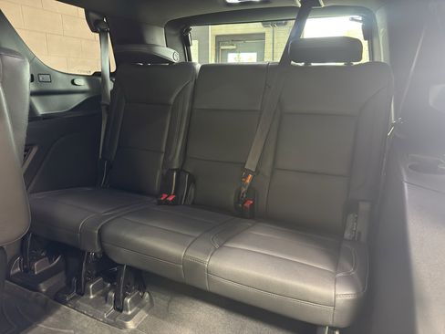 Used 2023 Chevrolet Tahoe LT w/ Luxury Package AWD/4WD image 12
