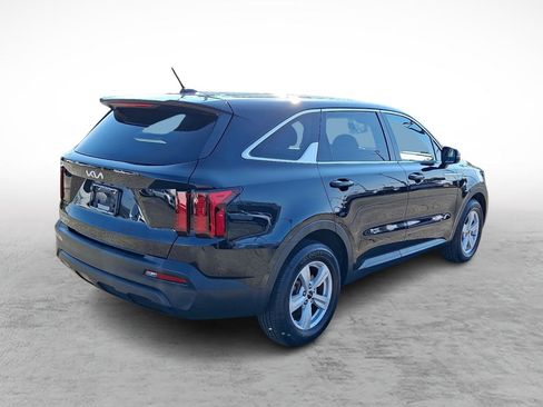 Used 2023 Kia Sorento LX FWD image 5