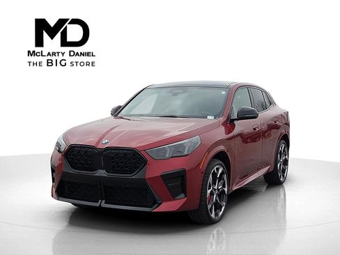 Used 2024 BMW X2 xDrive28i w/ Premium Package image 2