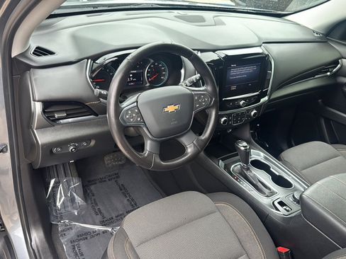 Used 2020 Chevrolet Traverse LT w/ Driver Confidence II Package AWD/4WD image 10