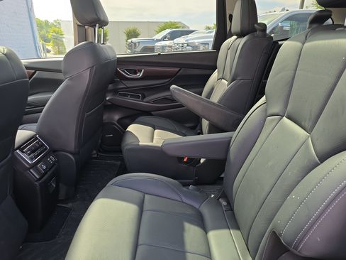 Used 2023 Subaru Ascent Touring AWD/4WD image 16