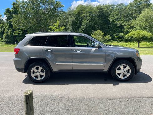 Used 2012 Jeep Grand Cherokee Limited AWD/4WD image 21