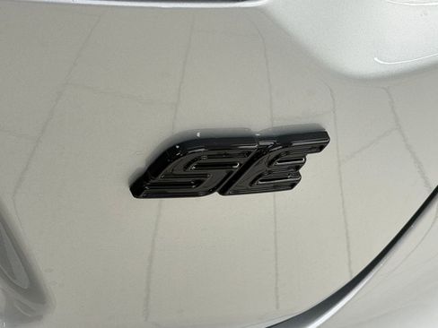 New 2026 Toyota Corolla SE FWD image 32
