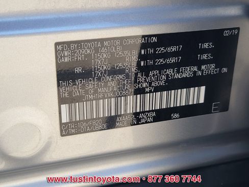 Used 2019 Toyota RAV4 LE w/ All Weather Liner Package FWD image 16