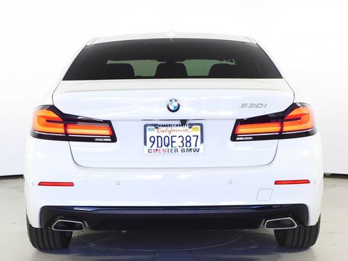 Used 2022 BMW 530i w/ Convenience Package image 8