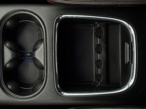 Used 2017 Dodge Grand Caravan GT image 26