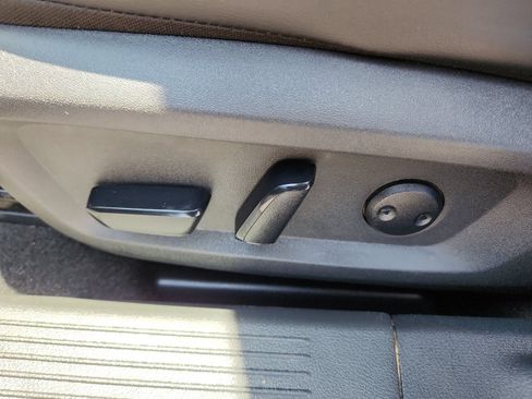 Used 2022 Nissan Rogue Platinum w/ Head-Up Display Package image 12