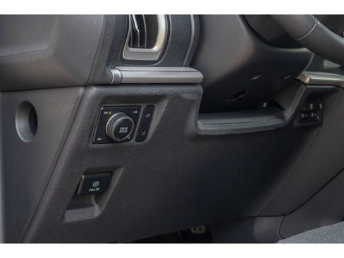 Used 2025 Ford Expedition Max Active AWD/4WD image 20