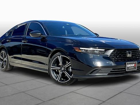 Used 2024 Honda Accord Sport image 3