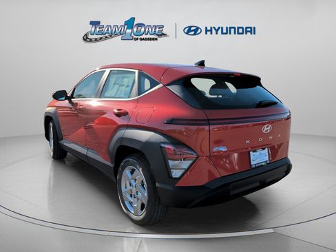 New 2026 Hyundai Kona SE image 6
