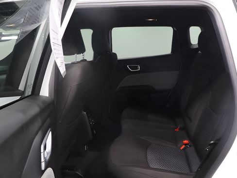 Used 2023 Jeep Compass Sport AWD/4WD image 13