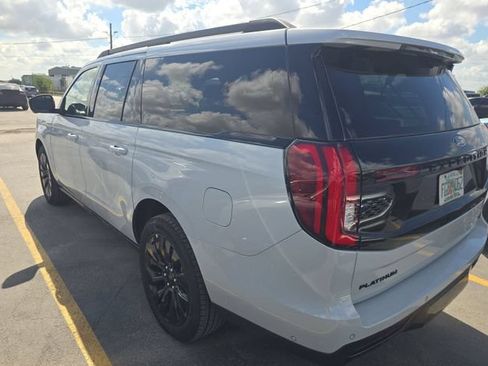 Used 2025 Ford Expedition Max Platinum w/ Stealth Appearance Package AWD/4WD image 4