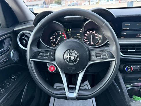 Used 2018 Alfa Romeo Stelvio Ti AWD/4WD image 38