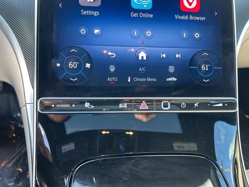 Used 2025 Mercedes-Benz C 300 Sedan image 41