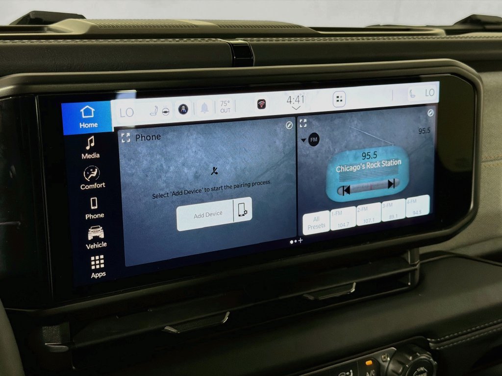 Used 2026 Jeep Wrangler Unlimited Sahara AWD/4WD image 14