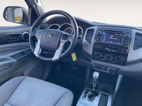 Used 2013 Toyota Tacoma PreRunner w/ SR5 Pkg image 10