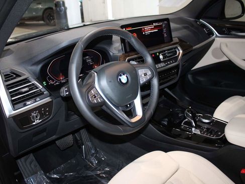Certified 2024 BMW X3 xDrive30i w/ Premium Package w/ZPA image 11